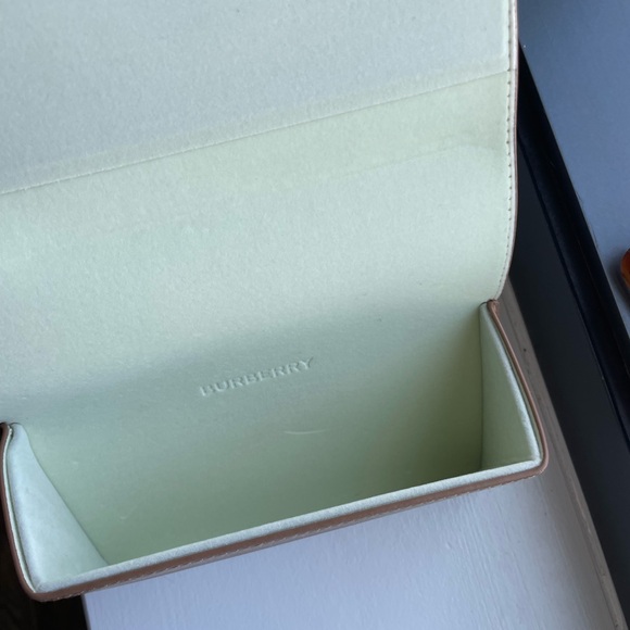 Burberry Women’s Delilah Sunglasses Deer Havana EUC #BE4327 Made in Italy - Picture 6 of 15